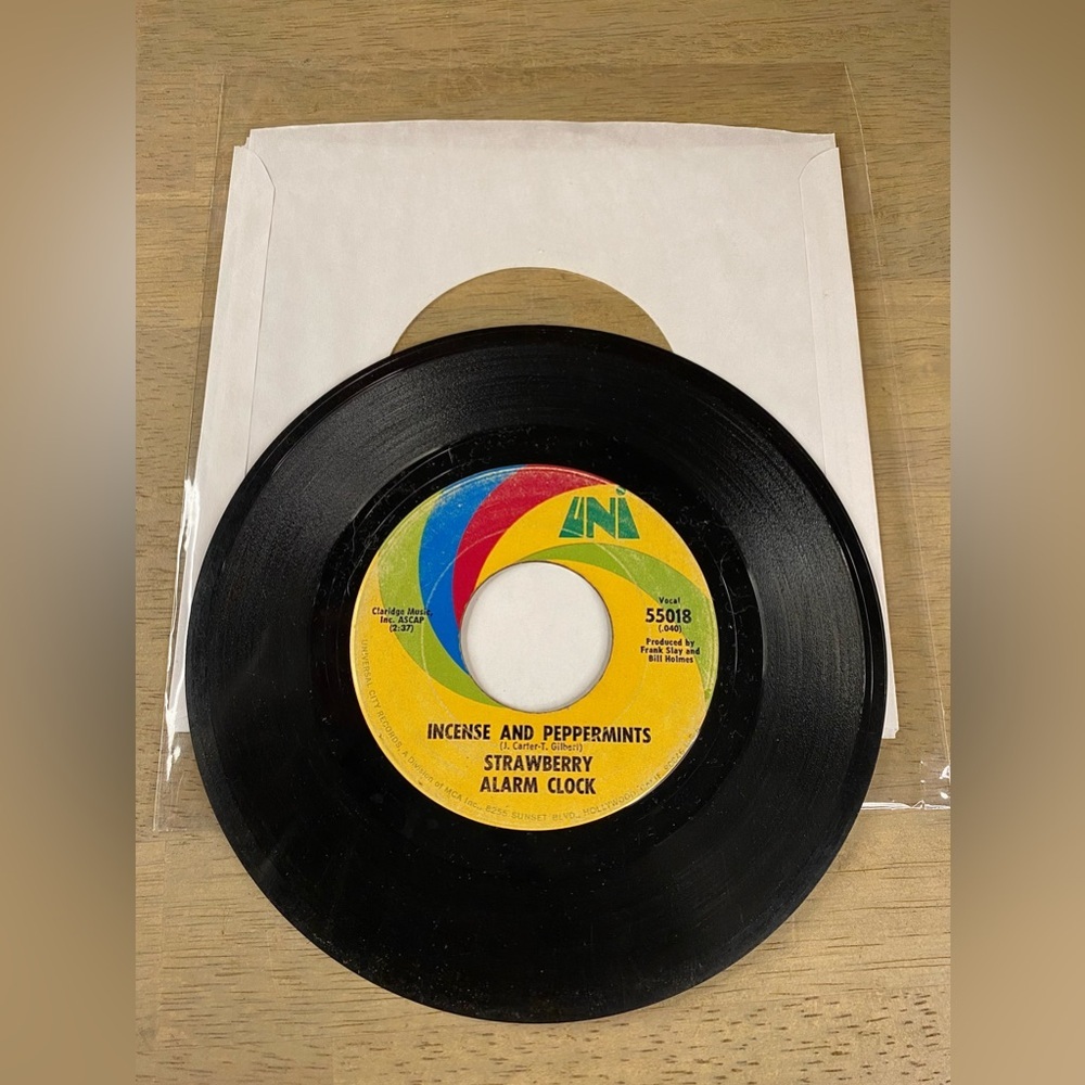 45-rpm-UNI records / Strawberry Alarm Clock /‎ Incense & Peppermints  / 1967